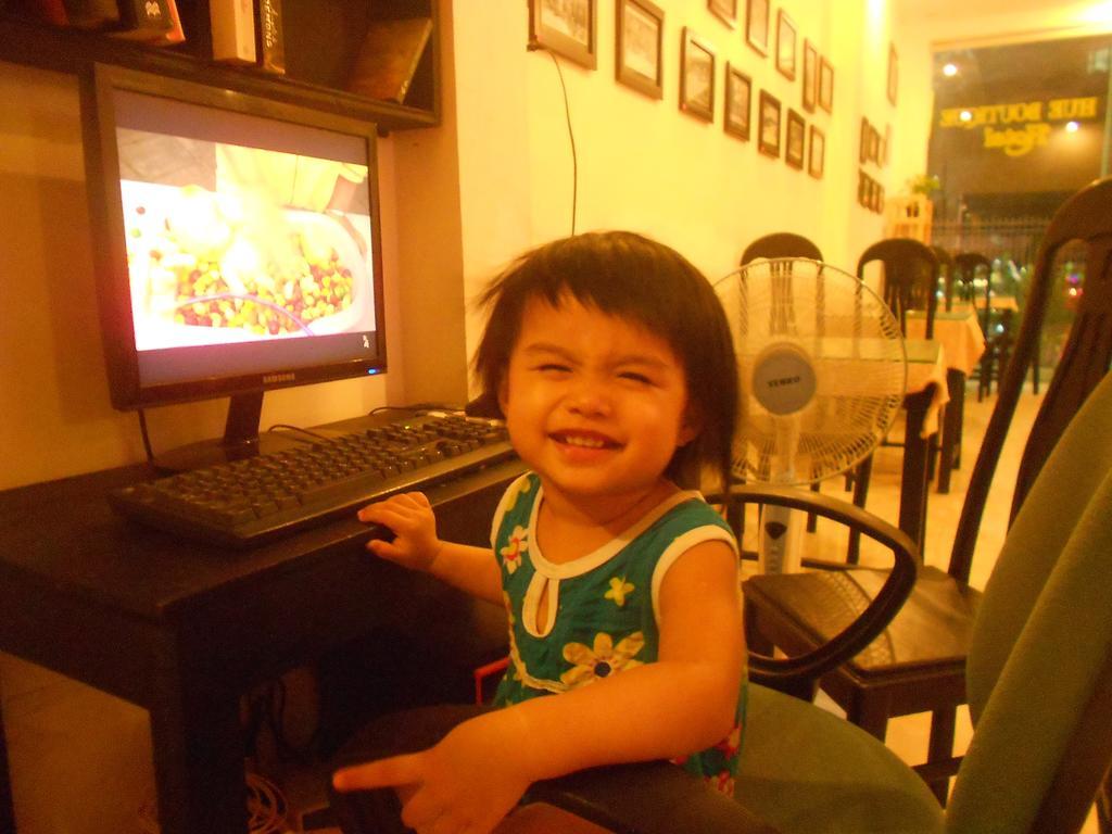 Hue Boutique Homestay Buitenkant foto